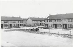 M 10037 Nieuwbouw in Tiel-West. Onder het midden links de Beusichemstraat