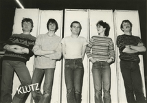 M 1148 De Tielse band Klutz is opgericht in 1979 en bestaat uit 5 leden. Het repertoire bestaat uit swingende reggae, ...