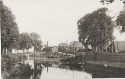 M 8304 Links de Havendijk. Op de achtergrond de Zoutkeetstraat