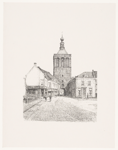 88 De oude Binnenpoort in Culemborg gezien vanaf de Markt, op de voorgrond enkele wandelende personen