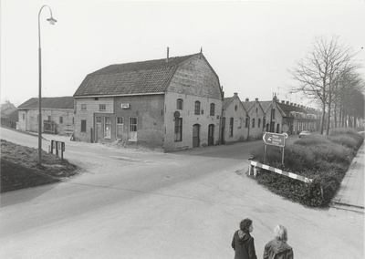 1265 Kleine Buitenom vanaf De Muurtjes . Hoekpand is inmiddels gesloopt en vervangen door nieuwbouw.