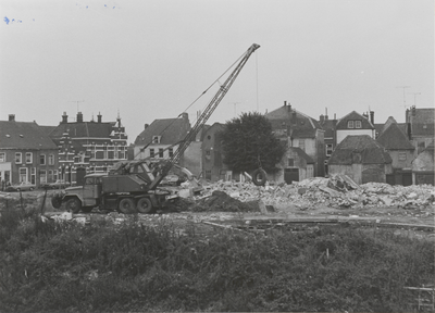 3184 Visstraat. Achter de Vismarkt. Sloop meubelfabriek