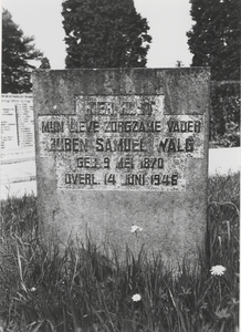 3230 Joodse begraafplaats. Grafstenen