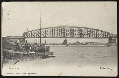 2206 Oude Spoorbrug gebouwd tussen 1863 en 1868. De hoofdoverspanning is 154 meter samen met de aanbruggen toen de ...