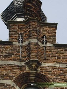 130 Detailopname van het stadhuis op de Markt in Culemborg. Het pand is in 1534 gebouwd. Dat gebeurde in opdracht van ...