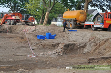 16 Opgravingen op het terrein waar later het nieuwbouwproject 'Hof van Walburg' zal worden gerealiseerd