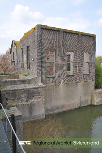 757 Rijcksche sluis in Alphen (a/d Maas). Foto gebruikt voor het lespakket Water/Land. Hierin wordt aandacht besteed ...