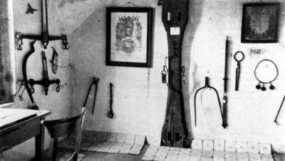 291 Maarten van Rossemhuis: Oudheidkamer voor Zaltbommel, Bommelerwaard en Heerewaarden, martelkamer