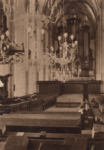 369 Sint Maartenskerk, middenschip met orgel en preekstoel