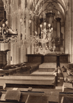 373 Sint Maartenskerk, middenschip met zicht op orgel en preekstoel