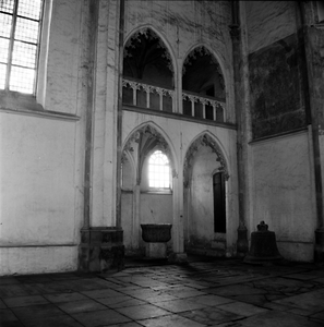 22-9495 Interieur Sint Maartenskerk, Van Rossemkapel