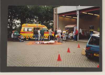 0360-269 Gemeentedag te Opheusden september 1998. Informatie Ambulance