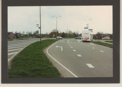 0360-324 Straten. Van Waldeck Pyrmontplein, vanaf Rhenen richting (links) Opheusden en (rechts) naar de Betuwestraatweg ...