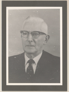 0360-371 Burgemeester R. Tjalma van de gemeente Kesteren