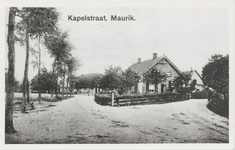 0362-177 Kapelstraat te Maurik ter hoogte van de in 1819 gebouwde woning voor de 'Veldschutter', deze woning is gebouwd ...