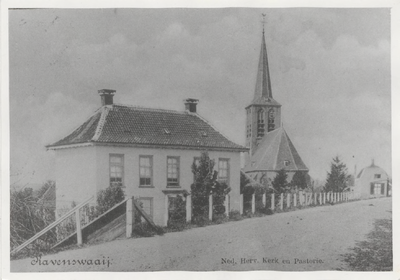 0362-222 N.H.-kerk met pastorie op voorgrond