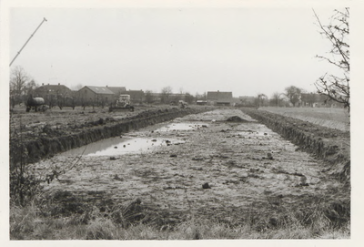 0362-973 Geul is gegraven voor toekomstige Veerweg vanaf kruising met Rijnstraat, burgemeester Verbrughweg richting te ...