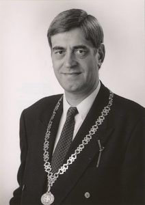 Lie 327 De heer Tammes, burgemeester van de gemeente Lienden van 1988 - 1998