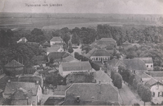 Lie 496 Panorama-uitzicht vanaf de N.H-kerk op de Dorpsstraat