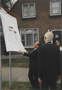 0369-142 Onthulling bord door Poolse ambassadeur