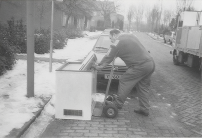 0369-78 Inzameling KCA (o.a. koel-/vrieskasten) in de gemeente Dodewaard in de jaren '80