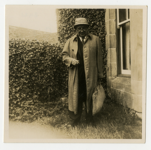 2421 Foto van O.C.A. van Lidth de Jeude in Schotland, tijdens de oorlog