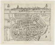 87 Een plattegrond van Tiel met boven het stadsprofiel vanaf de Waalzijde. Linksonder een legenda met de namen van de ...