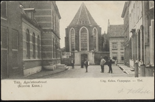 A8.23 Caecillia kapel achter een muur met de oude ingang ; links het Spaarbankgebouw ; kaart verzonden door J. Velhoec ...