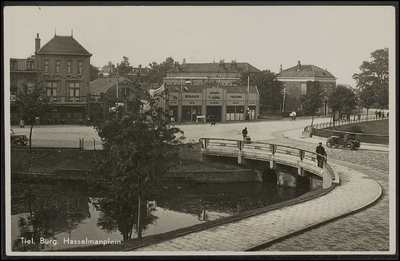 K 5.1 Overzicht van de brug Burense Poort, Hasselmanplein, en Veemarkt. Links hotel Telkamp in het midden automobiel ...