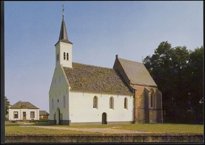 K 7.2 Kapel - Avezaath, Kapel, Tiel, de voor -en zijgevel: Gerestaureerd in 1978; gotische koor is uit de 16e eeuw, ...