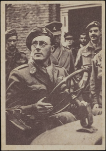 K 33.1 Prins Bernhard achter het stuur van een jeep. Vermoedelijk bij de capitulatie van de Duitsers tijdens de Tweede ...