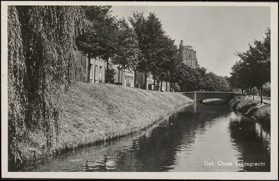 W11.21 Walburgbuitensingel Sint richting Sint Maartenskerk