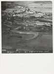 M 11454 Luchtfoto genomen boven de Waal van Tiel op de hoogte van de Vluchthaven/watertoren
