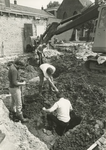 M 1196 De archeologische werkgroep van Tiel krijgt van het Gemeentebestuur medewerking om opgravingen te doen op de ...