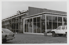 M 12076 Het Shell-pompstation aan de Veemarkt, annex garage