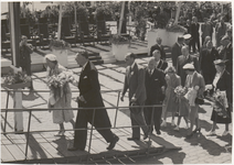 M 12116 In aanwezigheid van H.M. Koningin Juliana, Z.K.H. Prins Bernard, de prinsessen Marijke en Irene en talrijke ...