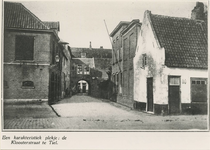 M 1401 Een karakteristiek plekje in Tiel, de Kloosterstraat vanaf het Bleekveld gezien in de jaren dertig