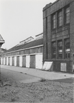 M 2166 Pulpfabriek Maatschappij De Betuwe aan de Grotebrugse Grintweg. De pulpfabriek werd in 1920 gebouwd in de Pas, ...