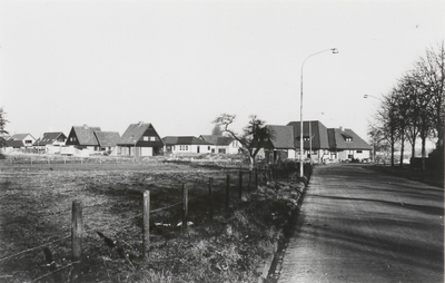 M 3084 Villa's in aanbouw op de Nes. De foto is genomen vanaf de Groenendaallaan