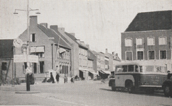 M 3449 In het midden op de foto de Hoogeindsestraat. Op de voorgrond het Burgemeester Hasselmanplein