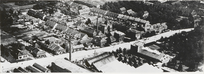 M 3821 Luchtfoto Grotebrugse Grintweg . Onderaan de foto de fabrieksgebouwen van de fa. Daalderop. Boven het midden de ...
