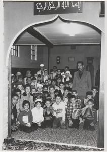 M 3841 Mohammedaanse kinderen in Moskee