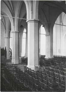 M 4312 Het interieur van de St. Maartenskerk, na de restauratie