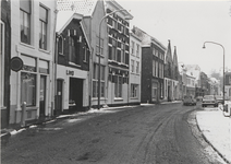 M 4987 Rechts van het midden de Borchgang. Rechts de hoek Westluidensestraat/St. Agnietenstraat. De foto is genomen in ...