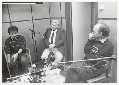 M 5019 In de studio van de Ziekenomroep Tiel wordt het jubileumprogramma Kwartetten met de vier voorzitters van de ...