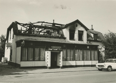 M 61 Brand in 't Koffiehuis aan de Stationsweg. In de nacht van 21 op 22 mei 1973 legde een felle brand de ...
