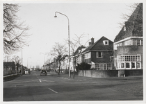 M 7833 Huizen gelegen aan Prinses Beatrixlaan. Rechts is een gedeelte van de Mr. Troelstrastraat te zien