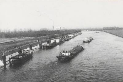 M 7937 Scheepvaart Amsterdam-Rijnkanaal
