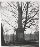 M 8711 Monument in Beneden-Leeuwen, watersnood 1926