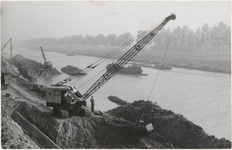 M 9823 Uitgraven Amsterdam-Rijnkanaal